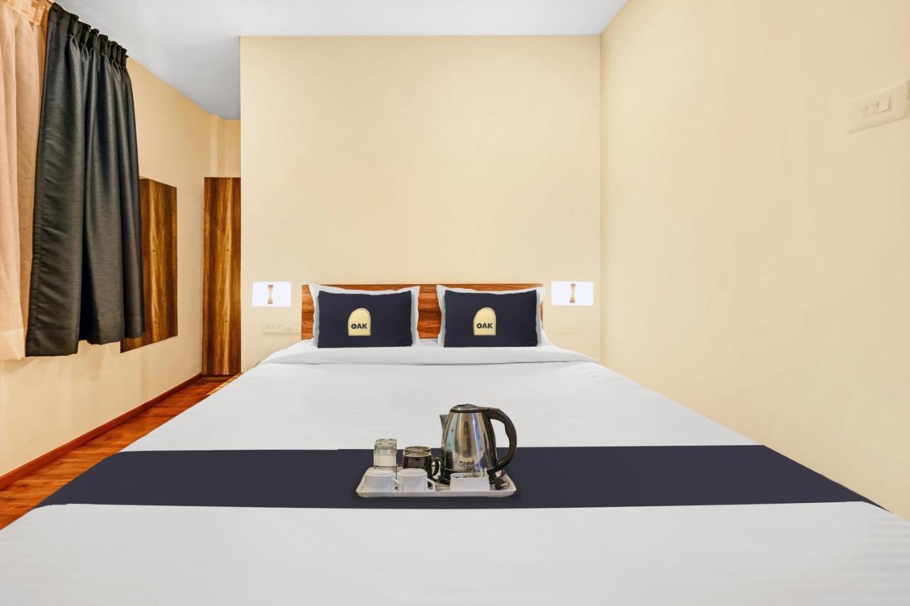 Hotel Super Townhouse Oak Hillside Aqua Khandagiri Esterno foto