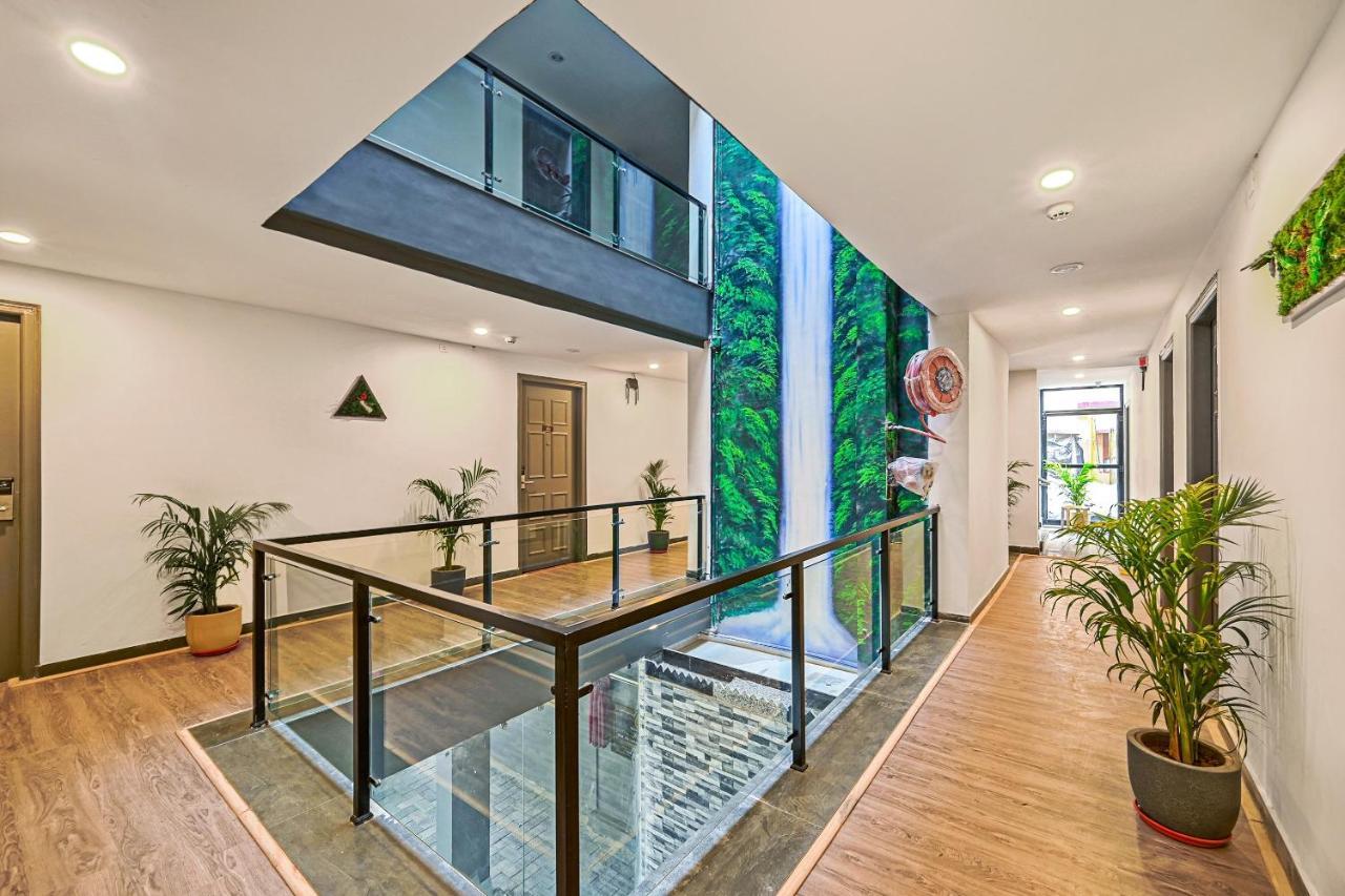 Hotel Super Townhouse Oak Hillside Aqua Khandagiri Esterno foto