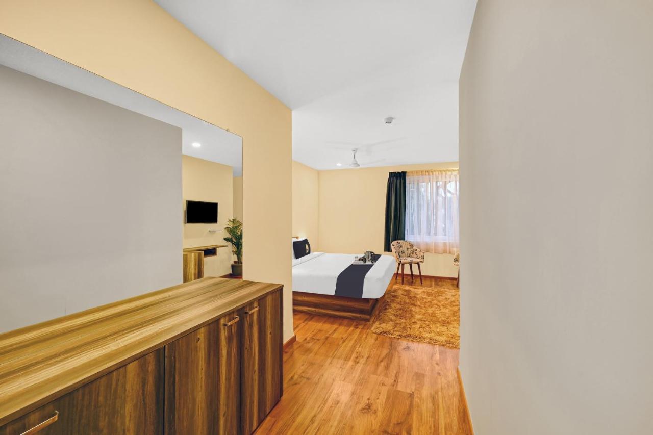 Hotel Super Townhouse Oak Hillside Aqua Khandagiri Esterno foto