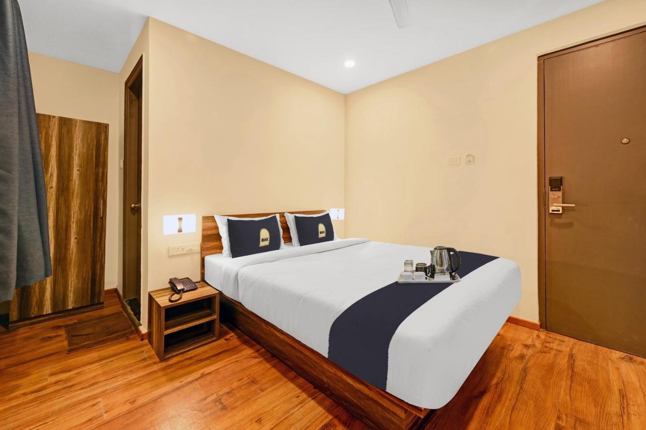 Hotel Super Townhouse Oak Hillside Aqua Khandagiri Esterno foto